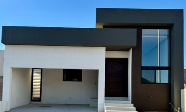 Casa en Venta Fraccionamiento Denali Rejon  $ 4,200,000.