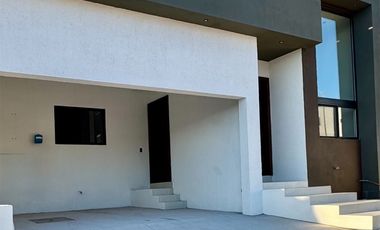 Casa en Venta Fraccionamiento Denali Rejon  $ 4,200,000.