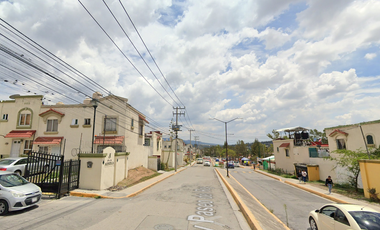 CASA EN PRIVADA ARANDILLA, COL. URBI VILLA DEL REY, HUEHUETOCA. ¡NO CREDITOS!