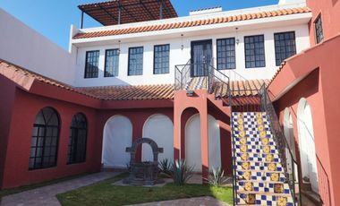 Casa Con Departamento A Pie De Calle En Venta En Chipilo De Francisco Javier Mina