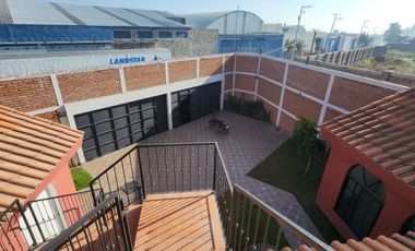 Casa Con Departamento A Pie De Calle En Venta En Chipilo De Francisco Javier Mina