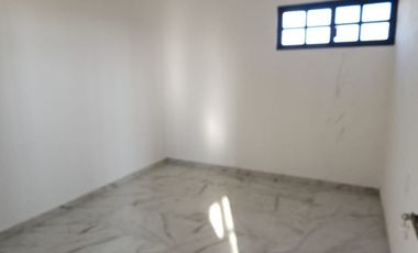 Casa Con Departamento A Pie De Calle En Venta En Chipilo De Francisco Javier Mina