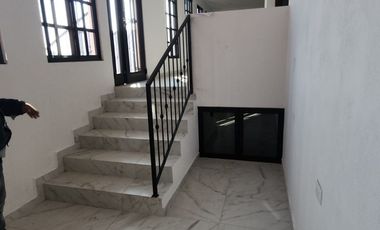 Casa Con Departamento A Pie De Calle En Venta En Chipilo De Francisco Javier Mina