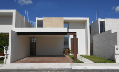 Casa en renta en privada San Jerónimo