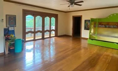2 STOREY HOUSE FOR SALE IN AYALA ALABANG VILLAGE