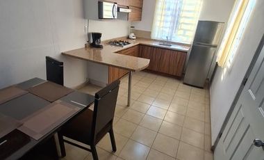 RENTA DE CASA AMUEBLADA EN HACIENDA VIÑEDOS SALIDA LEON SILAO