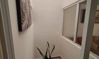 RENTA DE CASA AMUEBLADA EN HACIENDA VIÑEDOS SALIDA LEON SILAO