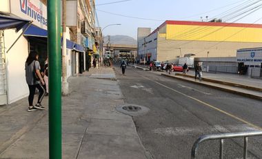 Vendo Casa De 316M2 Ubicado En Zona Altamente Comercial