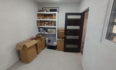 EXCELENTE BODEGA EN RENTA CON AMPLIOS ESPACIOS, CUENTA CON OFICINAS, BODEGA CERRADA Y EN PLANTA ALTA AREA AMPLIA