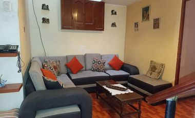 Se Vende Hermosa Y Acogedora Casa De 3 Pisos + Azotea
