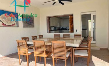 ¡Privacidad, lujo y vista al mar! Casa con alberca privada y terraza espectacular