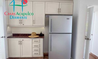 ¡Privacidad, lujo y vista al mar! Casa con alberca privada y terraza espectacular