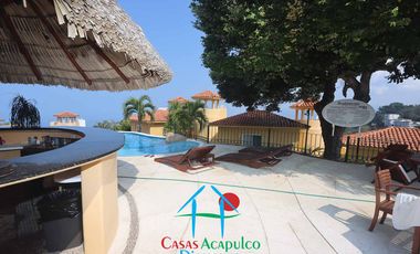 ¡Privacidad, lujo y vista al mar! Casa con alberca privada y terraza espectacular