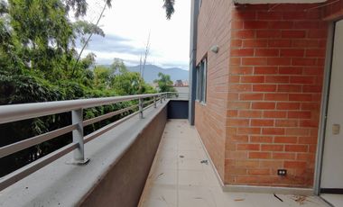 Venta de apartamento en Sabaneta, sector asdesillas
