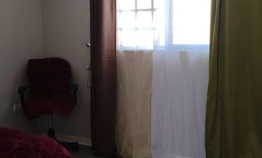 Pieza en Coquimboo | Habitación ubicada en calle principal