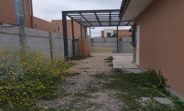 Pieza en Coquimboo | Habitación ubicada en calle principal