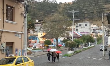 Casa en Venta Excelente Ubicación Zona central y comercial de Guaranda