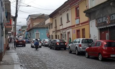 Casa en Venta Excelente Ubicación Zona central y comercial de Guaranda