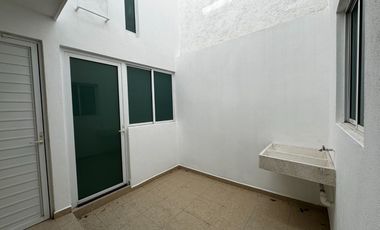 Casa en Venta en Horizontes 2 con Amplio patio.