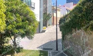 TERRENO EN VENTA EN FRACCIONAMIENTO SAUCEDAL;  ATRÁS DE PASEO DESTINO PUEBLA