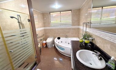 Casa 506 m2. + Terreno 1.926 m2. Sector Buena Esperanza, Tumbaco