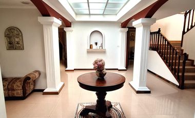 Casa 506 m2. + Terreno 1.926 m2. Sector Buena Esperanza, Tumbaco