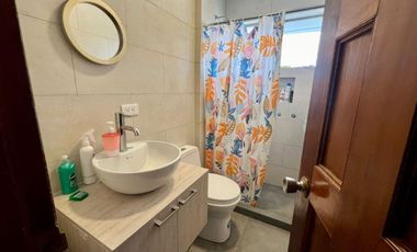 En Venta Casa Rentera en Azogues en la Avenida 16 de Abril