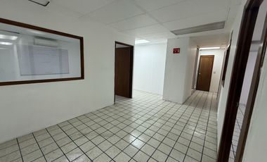 SE RENTA OFICINA EN Av. Mariano Otero 3433, Verde Valle, Guadalajara, Jalisco, México