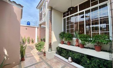SE VENDE CASA SECTOR CDLA. SANTA ELENA EN MACHALA