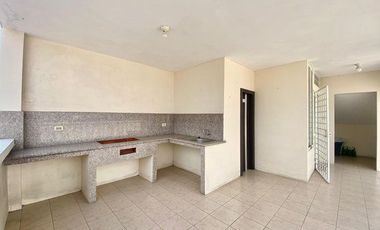 SE VENDE CASA SECTOR CDLA. SANTA ELENA EN MACHALA