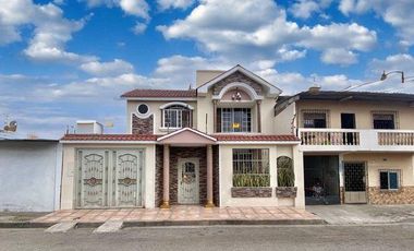 SE VENDE CASA SECTOR CDLA. SANTA ELENA EN MACHALA