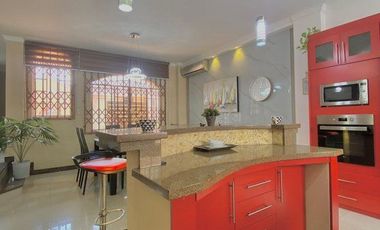 SE VENDE CASA SECTOR CDLA. SANTA ELENA EN MACHALA