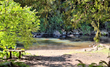 Venta de Terreno de 5252m2 en La Colonia de Correntoso, Puerto Montt