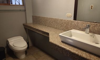 Departamento de alquiler en Los Ceibos, 4 dormitorios, piscina, 2 parqueos.