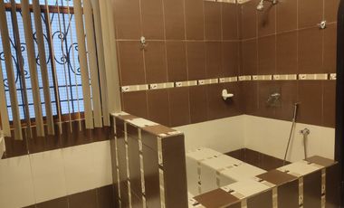 Departamento de alquiler en Los Ceibos, 4 dormitorios, piscina, 2 parqueos.