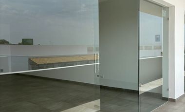 VENTA DE LOCAL EN PLAZA LA CANTERA AL PONIENTE DE AGS