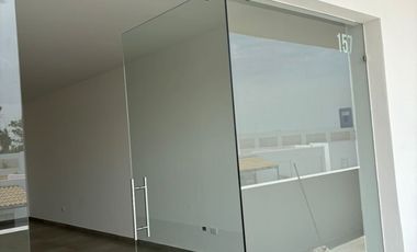 VENTA DE LOCAL EN PLAZA LA CANTERA AL PONIENTE DE AGS