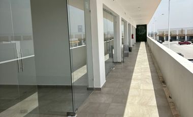 VENTA DE LOCAL EN PLAZA LA CANTERA AL PONIENTE DE AGS