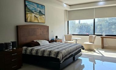 CASA EN VENTA AL NORTE DE SALTILLO EN FRACCIONAMIENTO JARDINES DE VERSALLES MODERNA CON ALBERCA