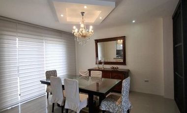 CASA COMPLETAMENTE AMOBLADA EN ALQUILER