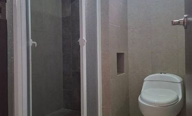 CASA COMPLETAMENTE AMOBLADA EN ALQUILER
