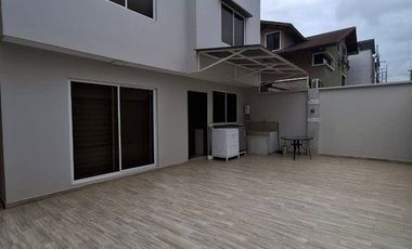 CASA COMPLETAMENTE AMOBLADA EN ALQUILER