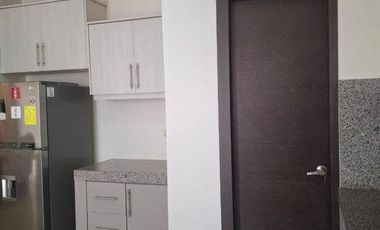 CASA COMPLETAMENTE AMOBLADA EN ALQUILER