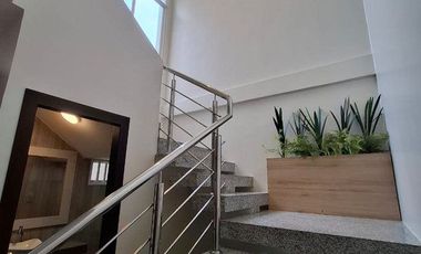 CASA COMPLETAMENTE AMOBLADA EN ALQUILER