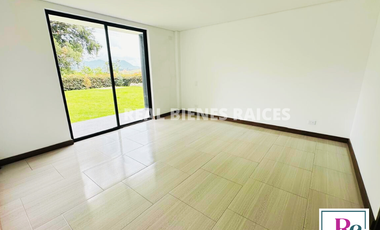 VENDO HERMOSA FINCA EN EL CARMEN DE VIBORAL