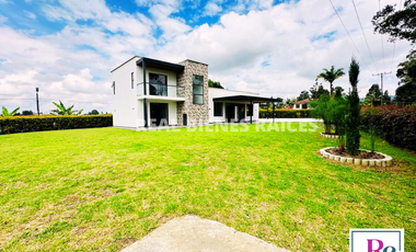 VENDO HERMOSA FINCA EN EL CARMEN DE VIBORAL