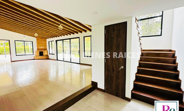 VENDO HERMOSA FINCA EN EL CARMEN DE VIBORAL