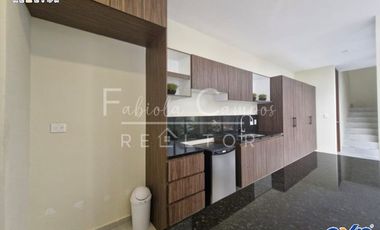 Casa de 2 plantas y 2 recámaras de venta en Chuburná - entrega DICIEMBRE 2025