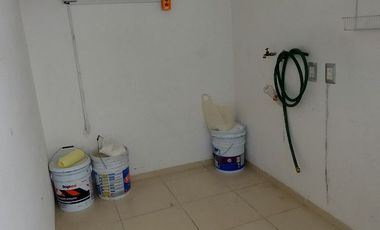 Casa en renta con terreno adicional Lomas del Refugio, Priv Montes Málaga,con control de acceso y guardias de seguridad León, Gto