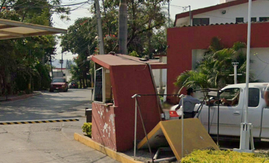 Casa en venta en Fracc. Las Fincas Jiutepec Morelos, ¡Compra directa con el Banco, no se aceptan créditos!